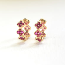 Gold Plated Four Leaf Clover Huggies mini hoops minimalist daisy flowers Earrings Small Crystal Hoops Four-leaf Clover Earrings Gift for her