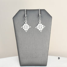 Witch Knot Celtic Pendant, 925 Sterling Silver Dangly Earrings Nudo de Bruja Aretes Jewelry Set