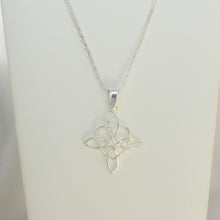 Witch Knot Pendant 925 Sterling Silver Necklace, nudo de bruja