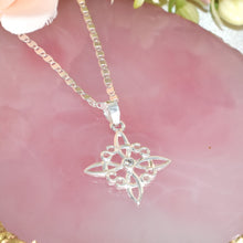 Witch Knot Pendant 925 Sterling Silver Necklace, nudo de bruja