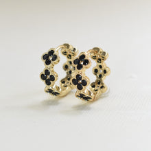 Gold Plated Four Leaf Clover Huggies mini hoops minimalist daisy flowers Earrings Small Crystal Hoops Four-leaf Clover Earrings Gift for her